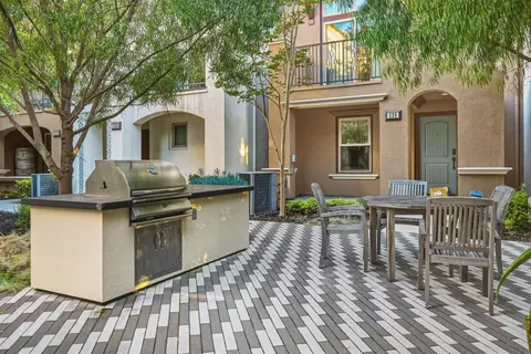 Exterior - 2065 San Luis Ave, Mountain View, CA 94043 photo 7 of 7