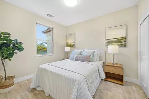 Bedroom - 2065 San Luis Ave, Mountain View, CA 94043 photo 6 of 7