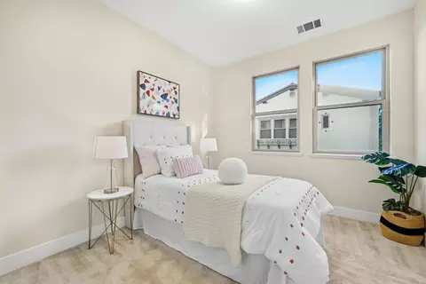 Bedroom - 2065 San Luis Ave, Mountain View, CA 94043 photo 4 of 7