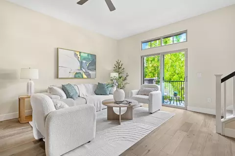 2065 San Luis Ave, Mountain View, CA 94043