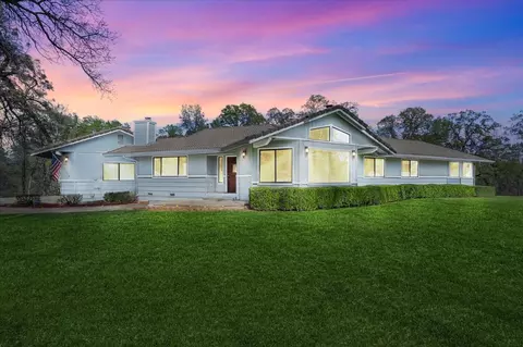 19862 Paso Robles Ave, Redding, CA 96003