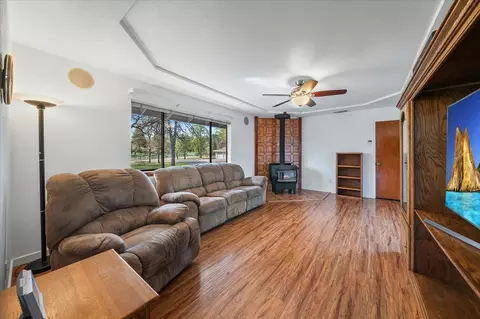 Living - 19862 Paso Robles Ave, Redding, CA 96003 photo 4 of 6
