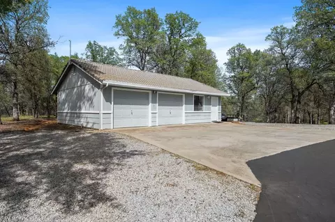 Other - 19862 Paso Robles Ave, Redding, CA 96003 photo 7 of 16