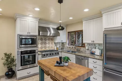 Kitchen - 0 SW Santa Rita 4 Sw Of Ocean St, Carmel, CA 93923 photo 2 of 3
