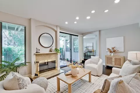 928 Wright Ave 401, Mountain View, CA 94043