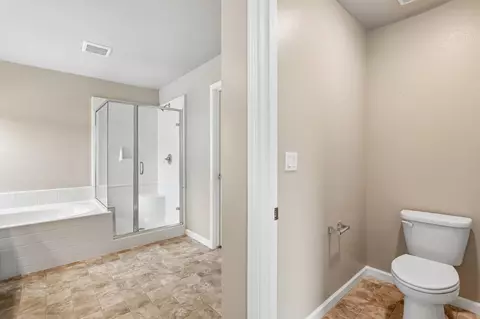 Bath - 3762 Samuelson, Sacramento, CA 95834 photo 3 of 5