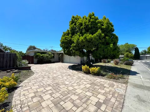 Exterior - 183 Thompson Sq, Mountain View, CA 94043 photo 2 of 11