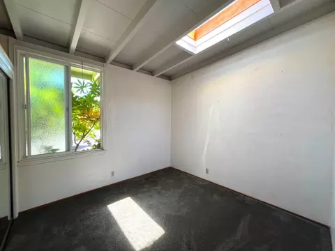 Bedroom - 183 Thompson Sq, Mountain View, CA 94043 photo 3 of 4