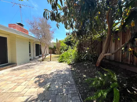 Exterior - 183 Thompson Sq, Mountain View, CA 94043 photo 7 of 11