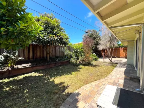 Exterior - 183 Thompson Sq, Mountain View, CA 94043 photo 5 of 11
