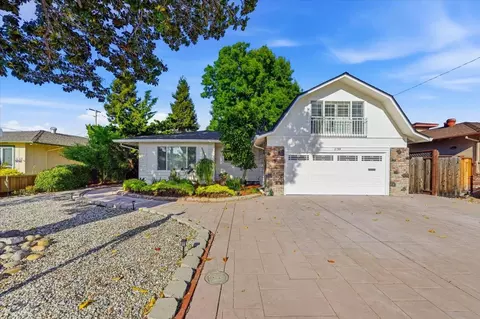 2199 Fordham Dr, Santa Clara, CA 95051