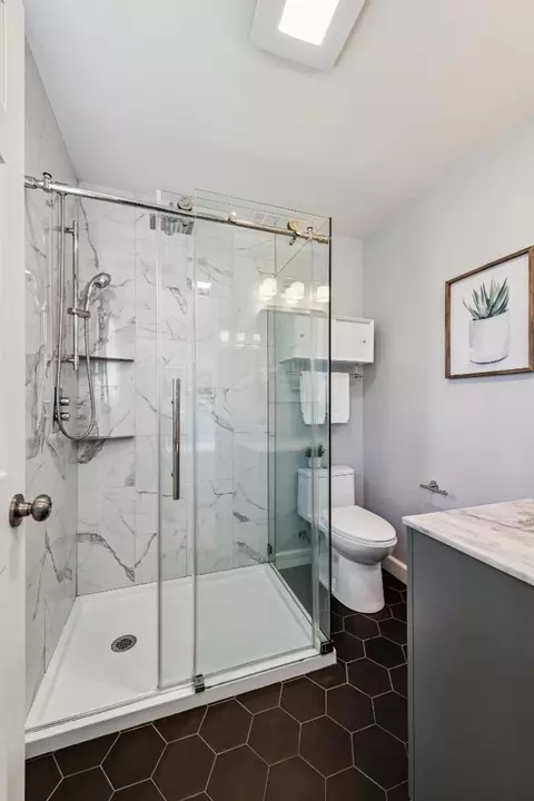 Bath - 6467 Mirabeau Dr, Newark, CA 94560 photo 1 of 4