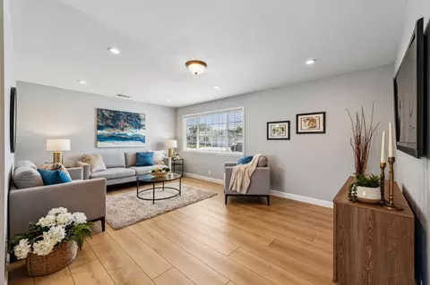 Living - 6467 Mirabeau Dr, Newark, CA 94560 photo 2 of 3