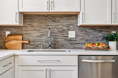 Kitchen - 6467 Mirabeau Dr, Newark, CA 94560 photo 5 of 5