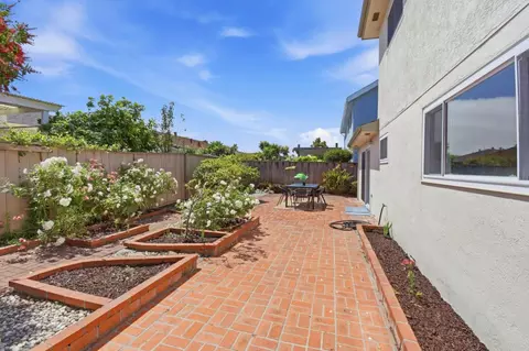 Exterior - 416 Camden Rd, Alameda, CA 94501 photo 7 of 8
