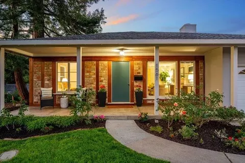 1561 Virginia Ave, Redwood City, CA 94061