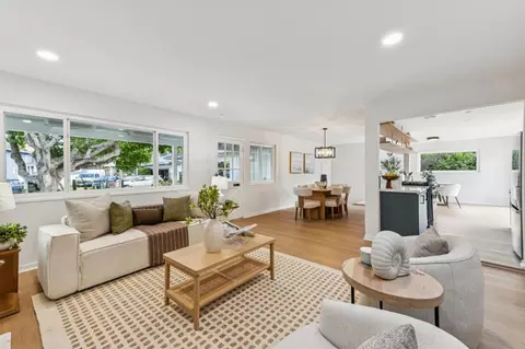 Living - 898 Standish Rd, Pacifica, CA 94044 photo 4 of 4