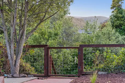 Exterior - 898 Standish Rd, Pacifica, CA 94044 photo 12 of 14