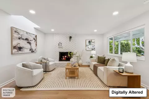 Living - 898 Standish Rd, Pacifica, CA 94044 photo 2 of 4