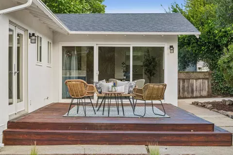 Exterior - 898 Standish Rd, Pacifica, CA 94044 photo 9 of 14