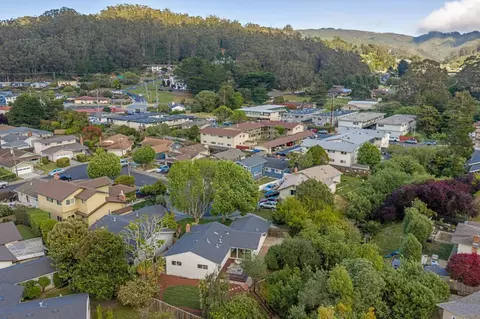 View/Area - 898 Standish Rd, Pacifica, CA 94044 photo 1 of 6