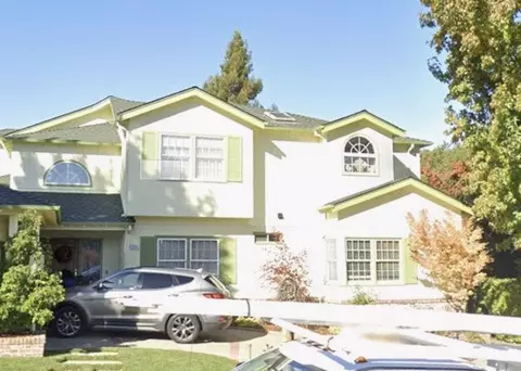 2528 Hayward Dr, Burlingame, CA 94010