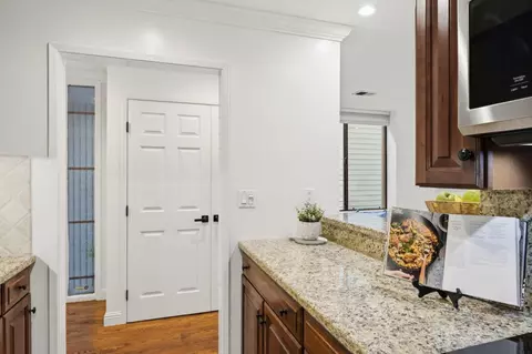 Entry Way - 4100 George Ave 3, San Mateo, CA 94403 photo 1 of 2