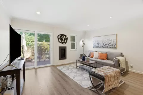 1636 Branham Ln B, San Jose, CA 95118