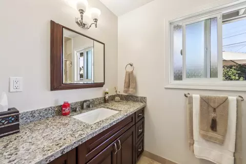 Bath - 1350 Cherokee Dr, Salinas, CA 93906 photo 1 of 3
