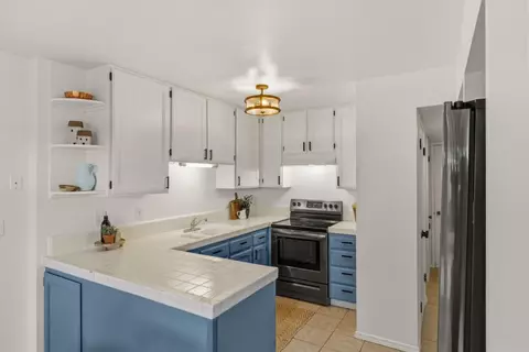 Kitchen - 345 Coleridge Dr 70, Salinas, CA 93901 photo 1 of 1