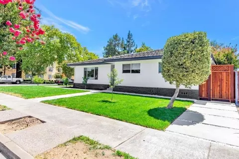 700 Eschenburg Dr, Gilroy, CA 95020