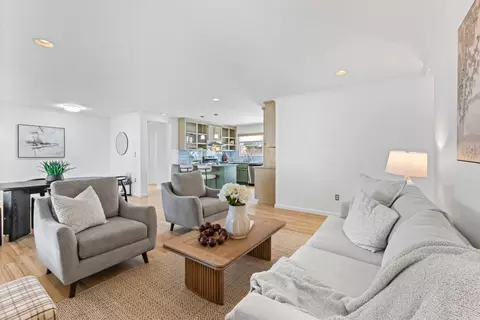Living - 953 Kenneth Ave, Campbell, CA 95008 photo 2 of 3