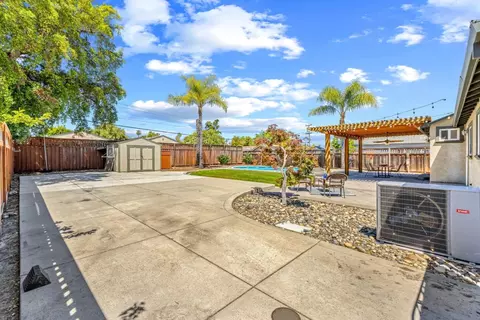Exterior - 953 Kenneth Ave, Campbell, CA 95008 photo 18 of 20