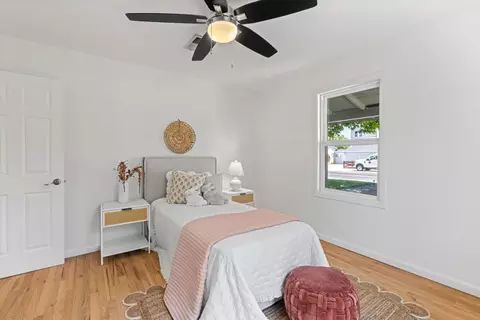 Bedroom - 953 Kenneth Ave, Campbell, CA 95008 photo 1 of 5