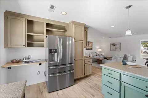 Kitchen - 953 Kenneth Ave, Campbell, CA 95008 photo 4 of 4