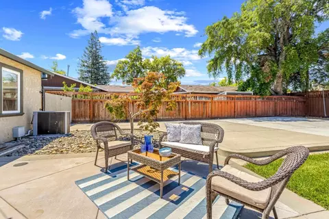 Exterior - 953 Kenneth Ave, Campbell, CA 95008 photo 8 of 20
