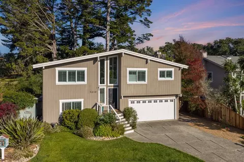 3210 Mulberry Dr, Soquel, CA 95073