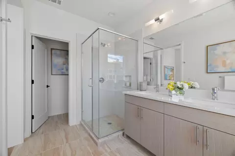 Bath - 835 Fassler Ave, Pacifica, CA 94044 photo 2 of 4