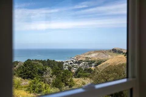 View/Area - 819 Fassler Ave, Pacifica, CA 94044 photo 1 of 3