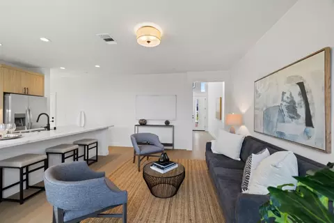 Entry Way - 819 Fassler Ave, Pacifica, CA 94044 photo 3 of 4
