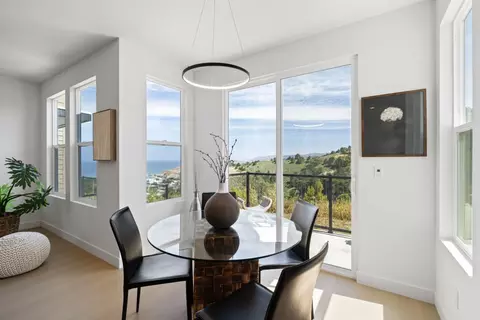 Dining - 819 Fassler Ave, Pacifica, CA 94044 photo 2 of 2