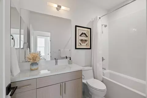 Bath - 819 Fassler Ave, Pacifica, CA 94044 photo 5 of 5