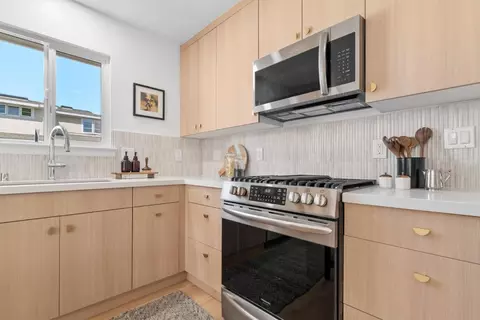 Kitchen - 4705 Garnet St, Capitola, CA 95010 photo 5 of 5