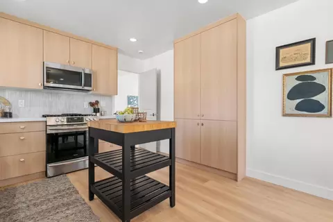 Kitchen - 4705 Garnet St, Capitola, CA 95010 photo 2 of 5