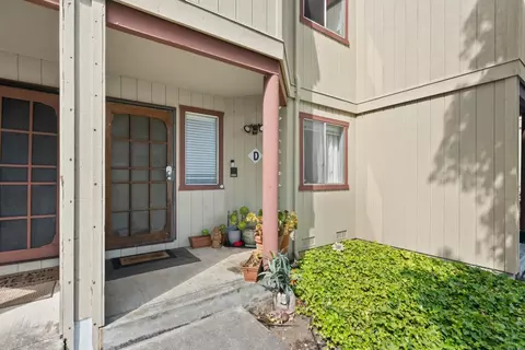 Exterior - 20917 Locust St D, Hayward, CA 94541 photo 3 of 4