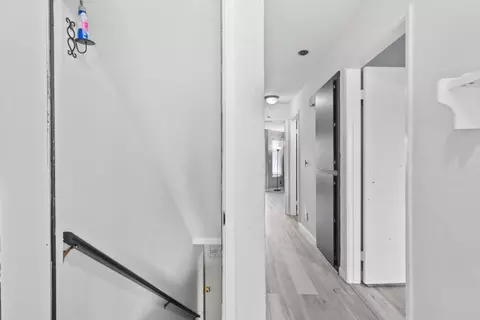 Entry Way - 20917 Locust St D, Hayward, CA 94541 photo 2 of 3