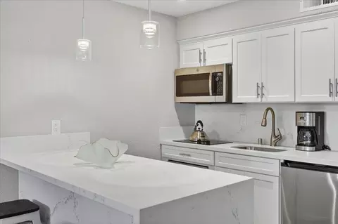 Kitchen - 111 Seascape Resort Dr, Aptos, CA 95003 photo 3 of 3