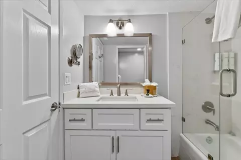 Bath - 111 Seascape Resort Dr, Aptos, CA 95003 photo 1 of 3