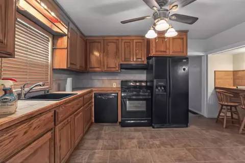 Kitchen - 432 6th St, Gustine, CA 95322 photo 1 of 2