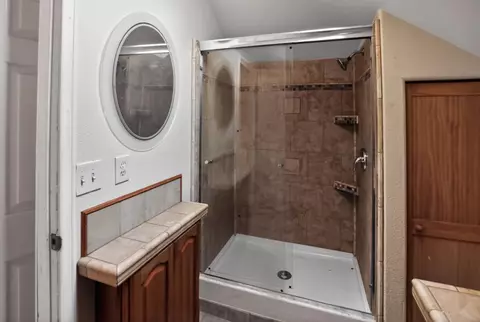 Bath - 432 6th St, Gustine, CA 95322 photo 1 of 5